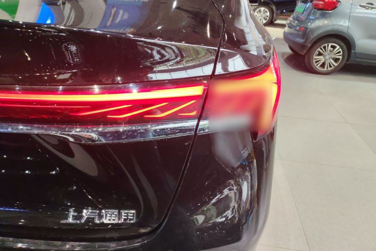 Used Buick LaCrosse 2025 28T Platinum Edition