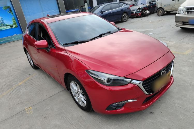 Used Mazda 3 Axela 2017 Hatchback 1.5L Automatic Luxury Model Emission Standard China V

