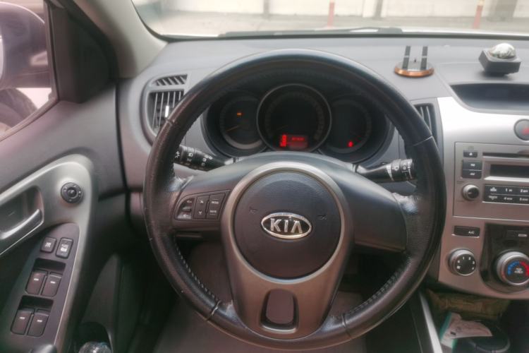Used Kia Forte 2011 1.6L MT GLS
