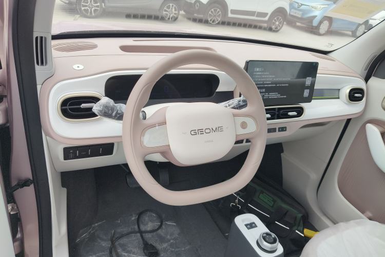 Used Geely Galaxy Panda 2025 210 km – Yuanqi Bear Steering Wheel
