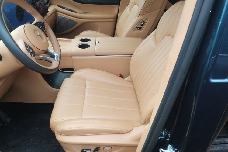 Used VOYAH Dream 2025 PHEV Four-Wheel-Drive Flagship Kunpeng Edition Left Front Seat