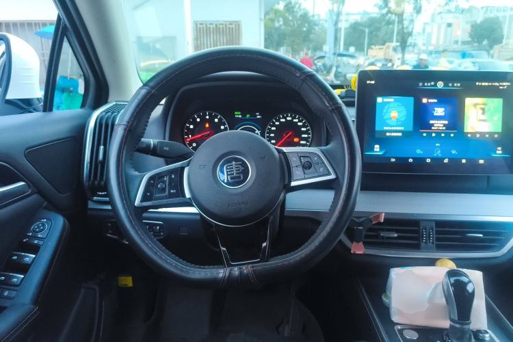 Used BYD Tang 2018 2.0T Automatic SmartConnect Luxury 7-Seater China V Emission Standard Steering Wheel