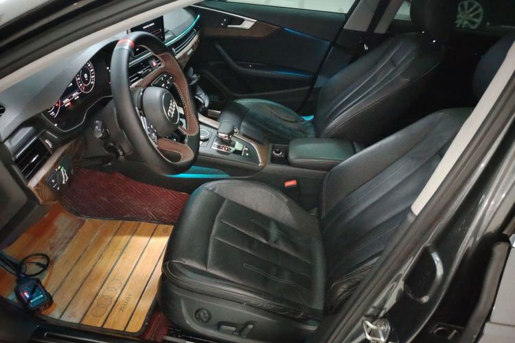 Used Audi A4L 2019 40 TFSI Fashion Edition China VI Emission Standard
