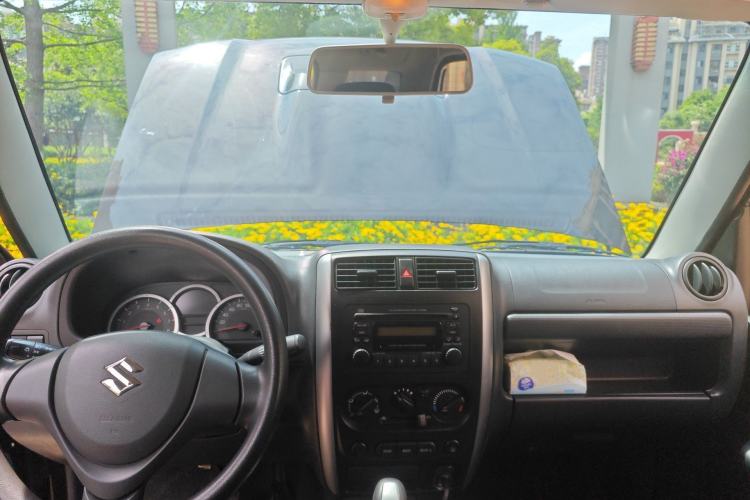 Used Suzuki Jimny  Center Console