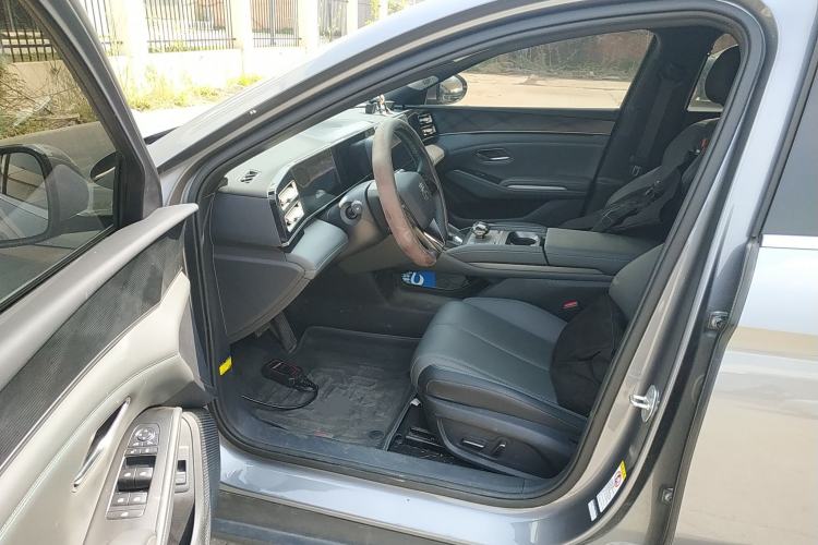 Used BYD Qin L 2024 DM-i 80KM Beyond Model Driver Seat