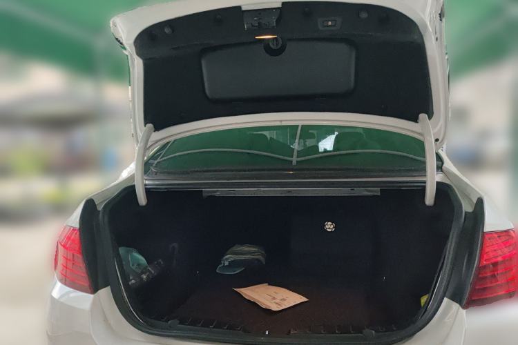 Used BMW 5 Series 2014 525Li Luxury Design Package
