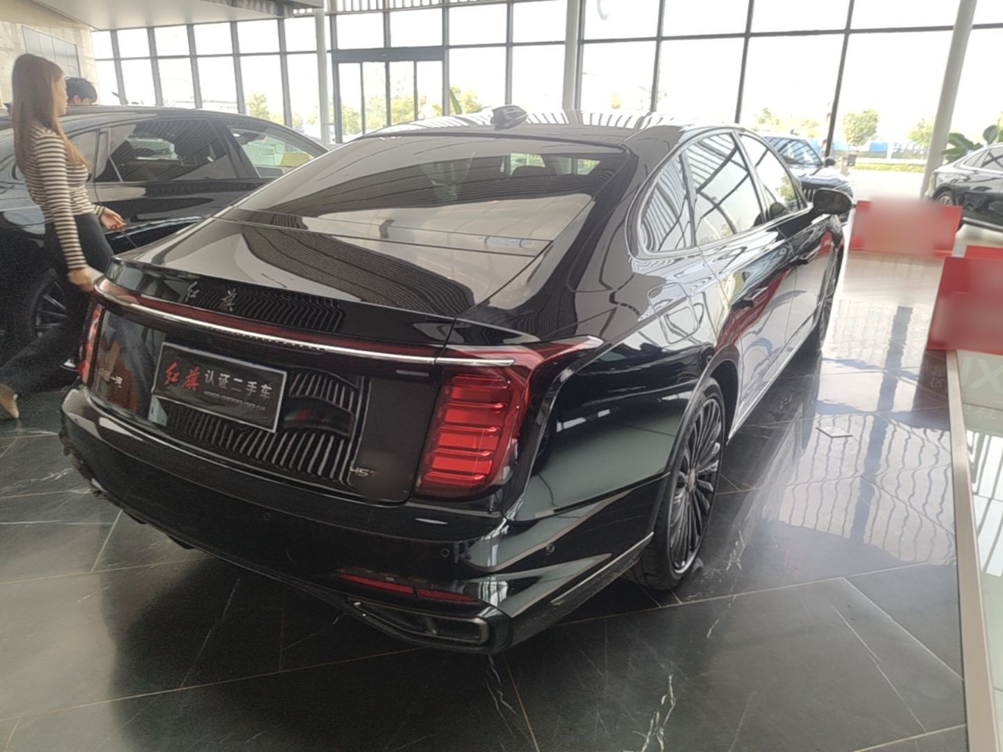 Hongqi H9 2025 2.0T Two-Wheel Drive Flagship Private Enjoyment Fashion Edition 5 Seats — снимка 6