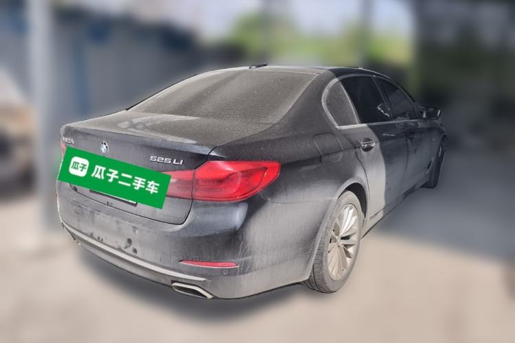 Used BMW 5 Series 2018 525Li Luxury Package Rear Right 45 Deg