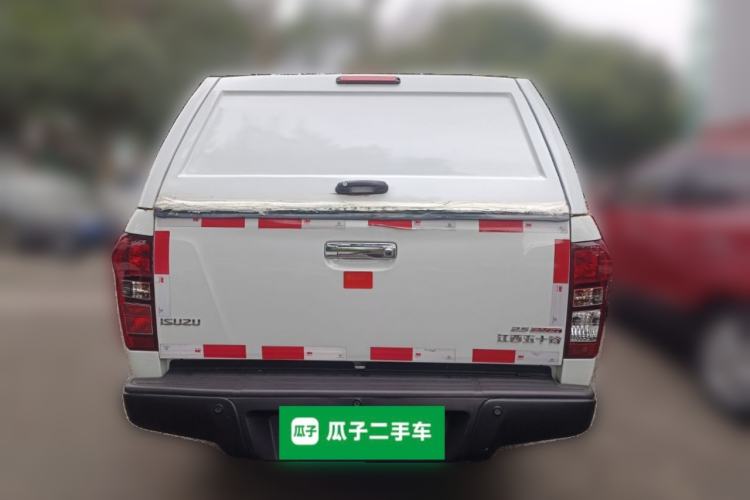 Used Isuzu D-MAX 2019 2.5T Four-Wheel Drive Automatic Luxury Version JE4D25Q5A
