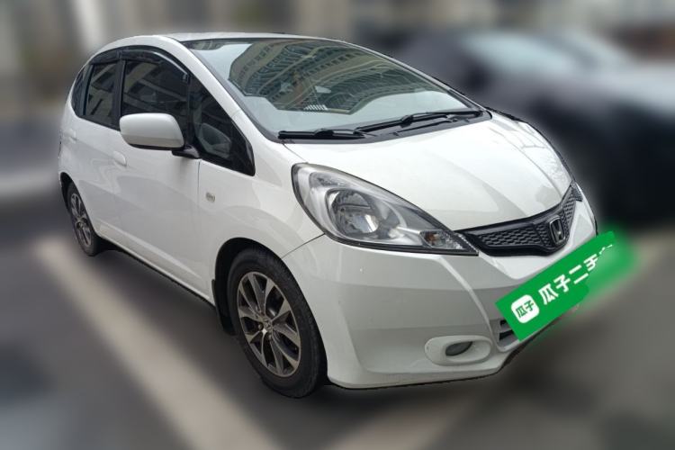 Used Honda Fit 2011 1.3L automatic comfort version
