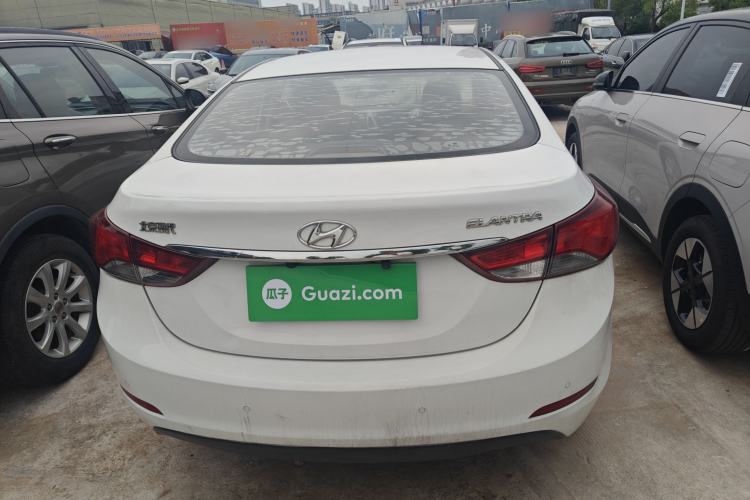 Used Hyundai Elantra (5th Generation / Langdong) 2016 1.6L Automatic Smart Version
