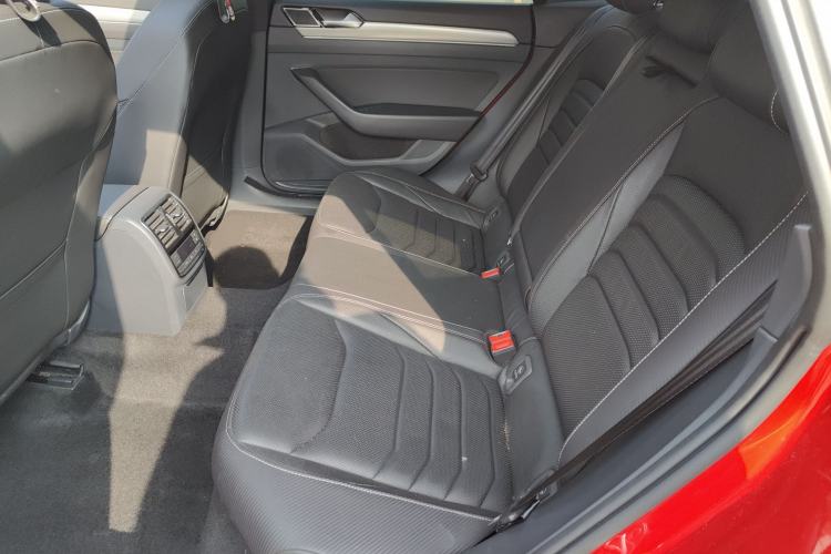 Used Volkswagen FAW-Volkswagen CC 2019 330TSI Glamour Edition China V Standard Left Rear Seat