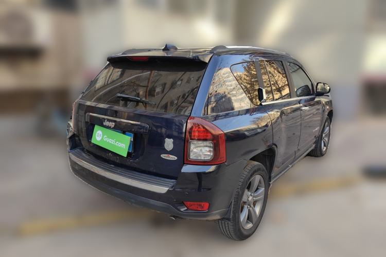 Used Jeep Compass 2014 Revised Version 2.4L Four-Wheel Drive Comfort Edition Rear Right 45 Deg