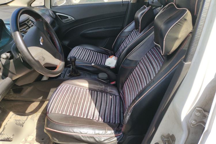 Used Chevrolet Sail 2013 Sedan 1.4L Manual - Youyi Happiness Edition Left Front Seat