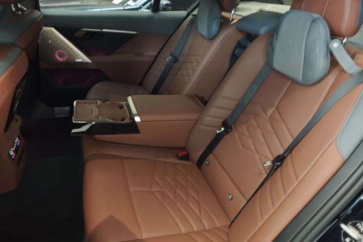 Used BMW 5 Series 2024 530Li Luxury Edition M Sport Package
