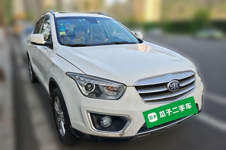 Used Bestune X80 2015 2.0L automatic luxury version Front Right 45 Deg