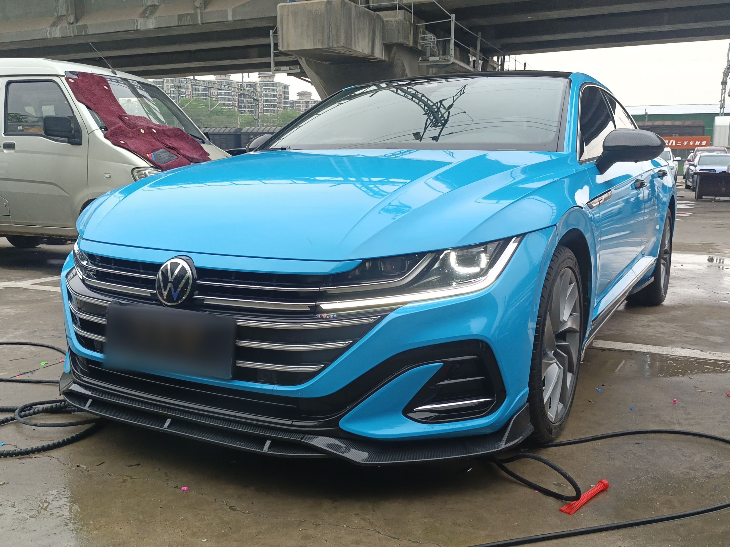 Parte inferior delantera