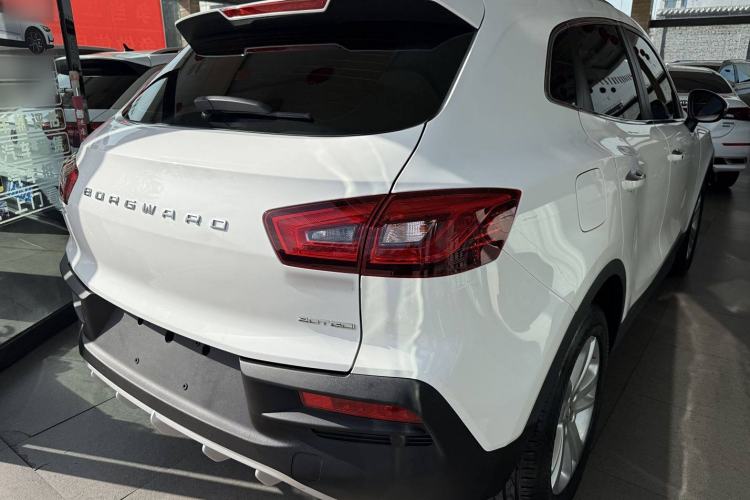 Used BORGWARD BX5 2017 20TGDI Automatic Two-Wheel Drive Pioneer Edition