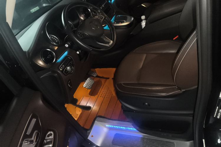 Used Mercedes-Benz V-Class 2022 V 260 L Long-wheelbase Luxury Edition Left Front Seat