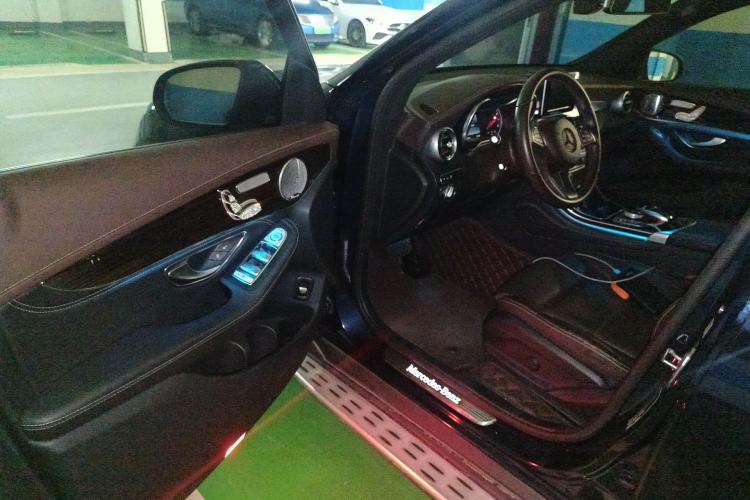 Used Mercedes-Benz GLC 2017 GLC 260 4MATIC Luxury Model Driver Seat