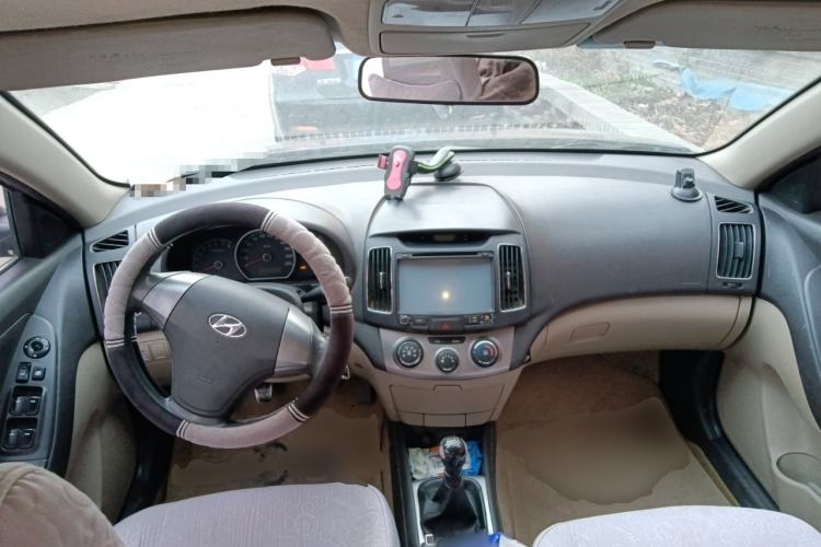 Used Hyundai Celesta 2011 1.6L Manual Comfort Edition
