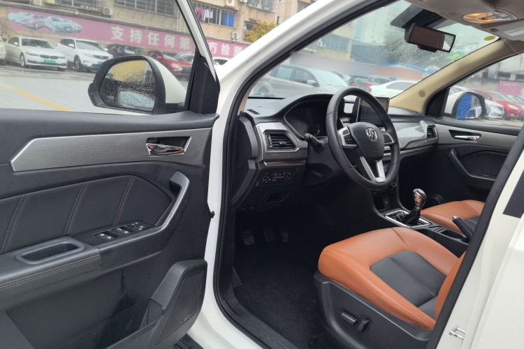 Used BAIC Weiwang M50F 2017 1.5L Luxury Model
