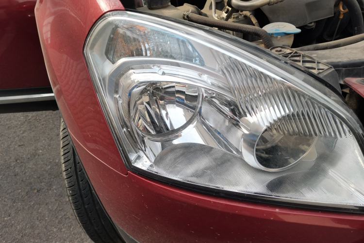 Used Nissan Qashqai 2012 2.0 XL Fire CVT 2WD Right Front Headlight