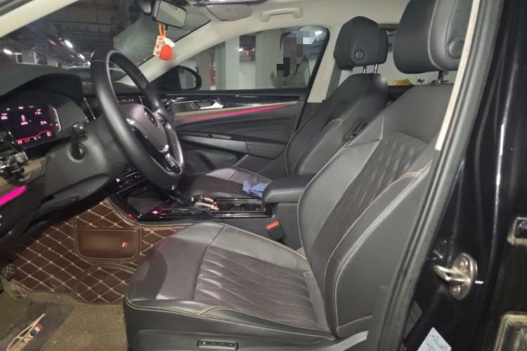 Used Volkswagen Passat 2020 Revised Version 330TSI Luxury Edition China VI Standard
