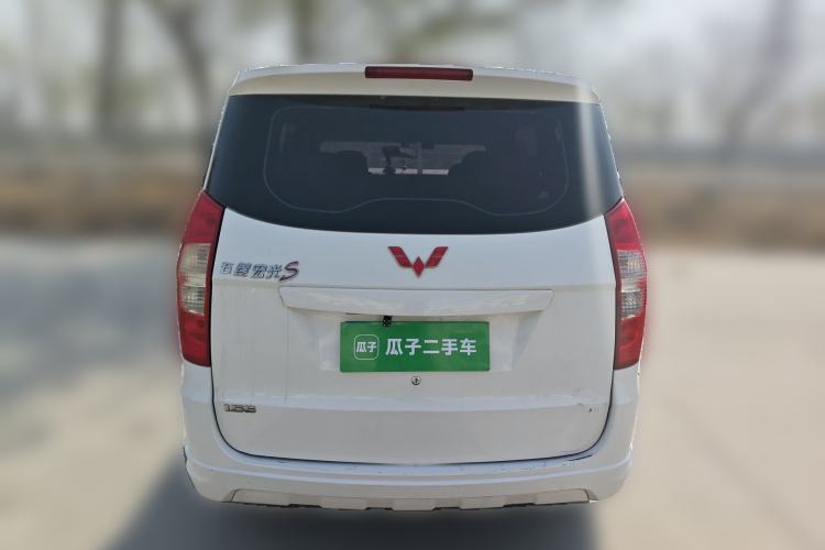 Used Wuling Hongguang 2014 1.5L S Standard Version Rear
