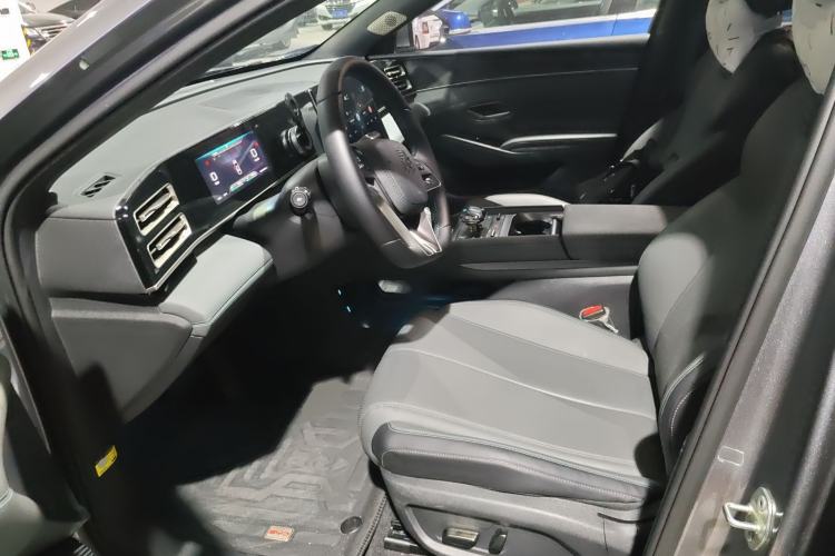 Used BYD Qin L 2024 DM-i 120KM Leading Model
