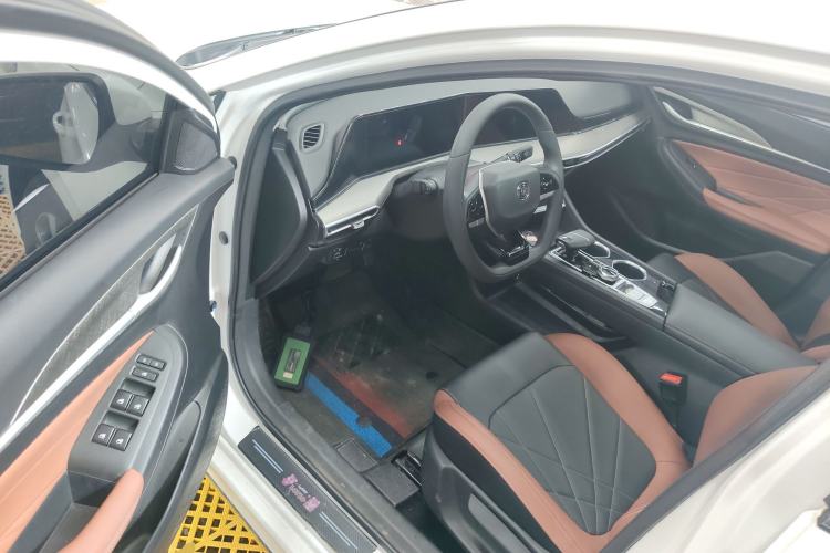 Used CHANGAN Eado 2023 Changan Edition PLUS Blue Whale NE 1.4T GDI DCT Prestige Version
