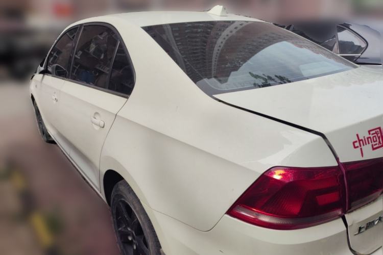 Used Volkswagen Santana 2015 1.6L Automatic Comfort Edition
