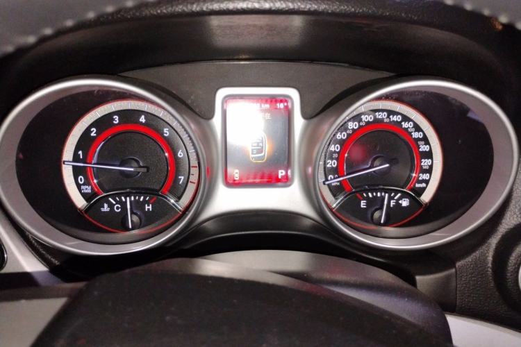 Used Dodge Journey 2013 2.4L Two-Wheel Drive Luxury Version