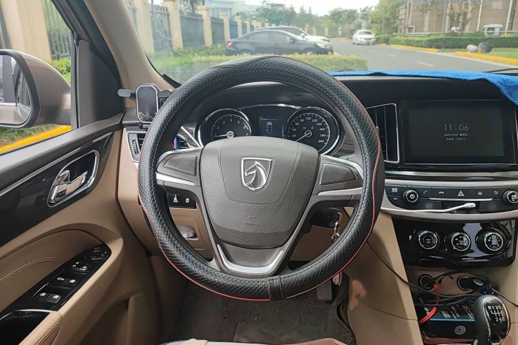 Used Baojun 730 2016 1.5T Manual Comfort Version 7 Seats
