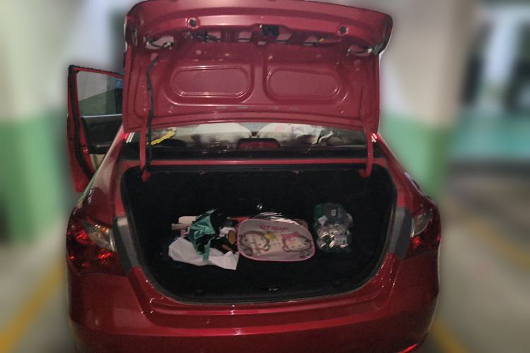 Used Hyundai Elantra 2011 1.6L Automatic Comfort Edition Trunk