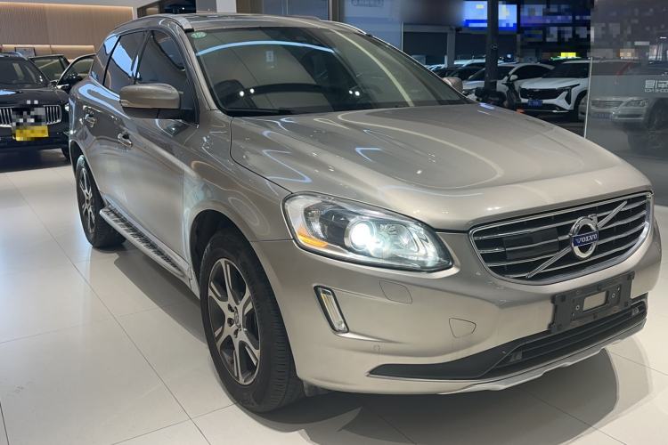 Used Volvo XC60 2015 T5 AWD Zhiyuan Edition Rear Right 45 Deg