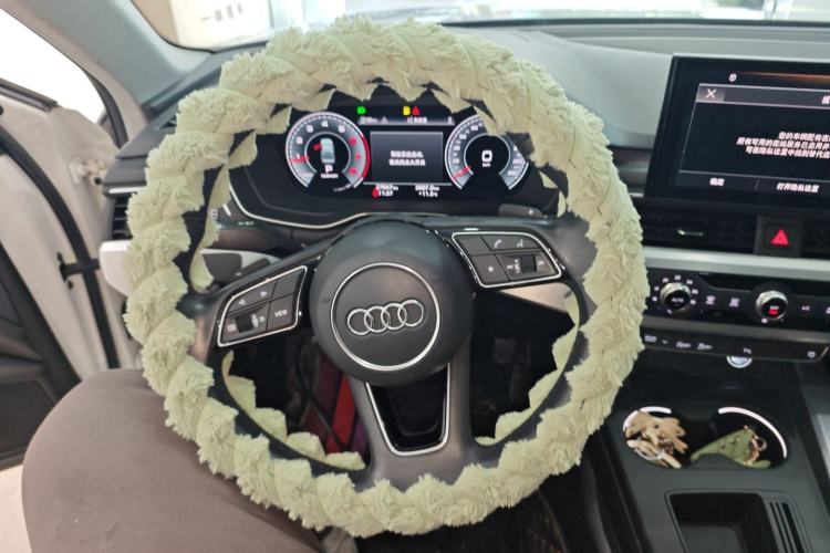 Used Audi A4L 2022 40 TFSI Fashion Dynamic Model Steering Wheel