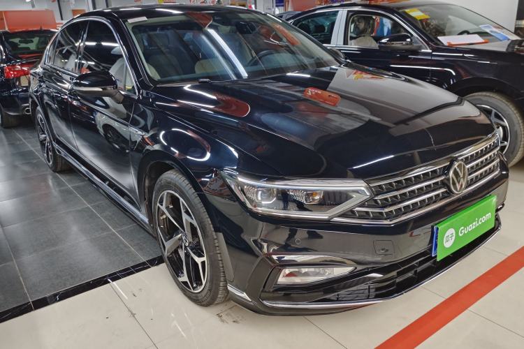 Used Volkswagen Magotan 2023 2 Million Units Commemorative Edition 330TSI DSG Luxury Version