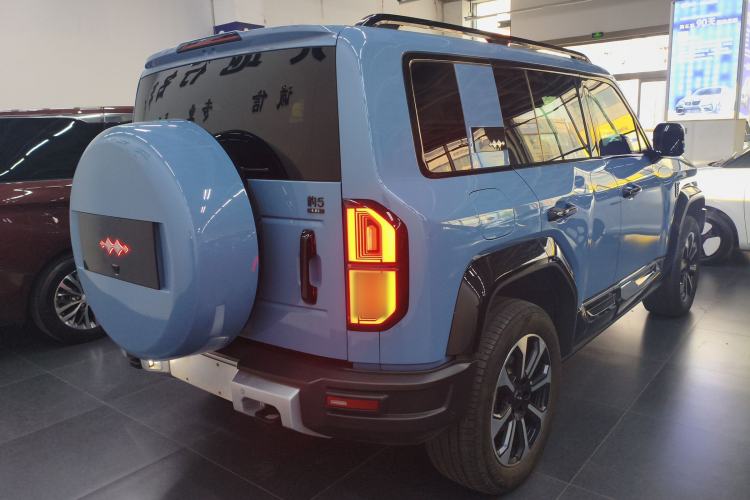 Used Formula Leopard Leopard 5 2023 Navigator Edition