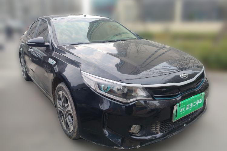 Used Kia K5 New Energy 2019 2.0L GLS Front Right 45 Deg