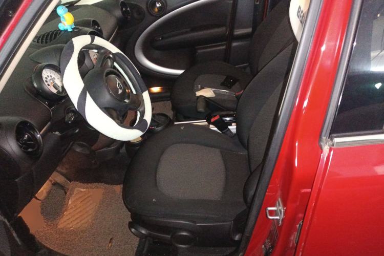 Used MINI Countryman 2011 1.6L ONE Left Front Seat