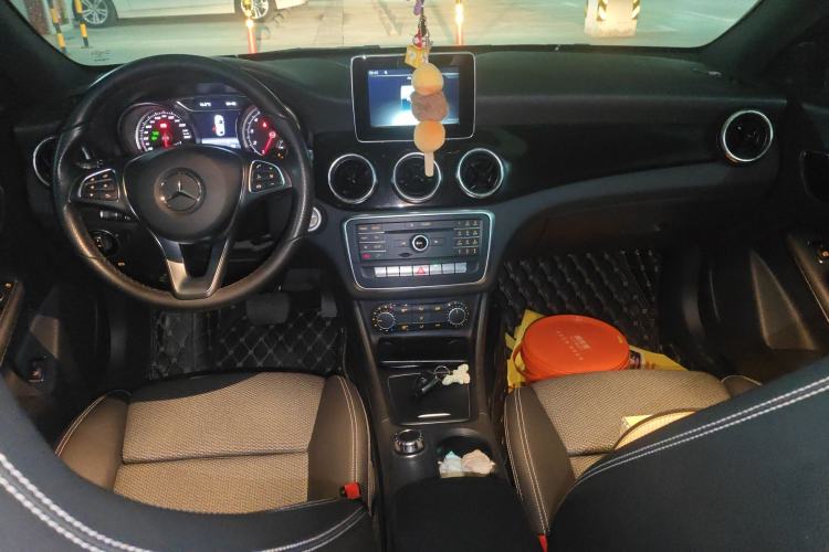 Used Mercedes-Benz CLA 2017 CLA 180 Center Console