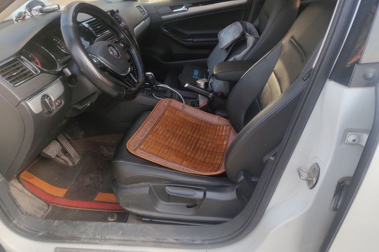 Used Volkswagen Sagitar 2018 1.6L Automatic Comfort Model Left Front Seat