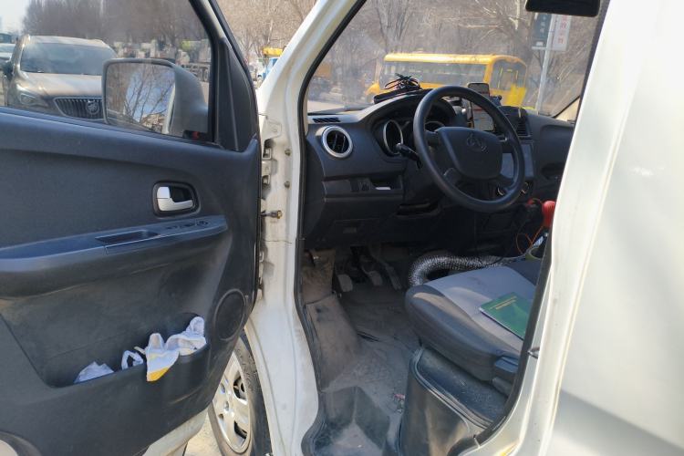 Used CHANGAN KAICHENG Ruixing M60 2020 1.6L Standard Version China VI Van with 5 Seats CNG DAM16KRC