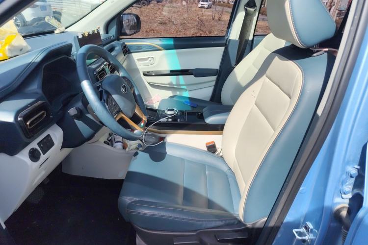 Used SWM Dahu EDi 2023 EDi 1.5L Luxury Model 7 Seats Left Front Seat