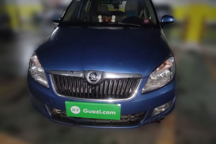 Used Skoda Fabia 2014 1.4L Manual Crystal Edition
