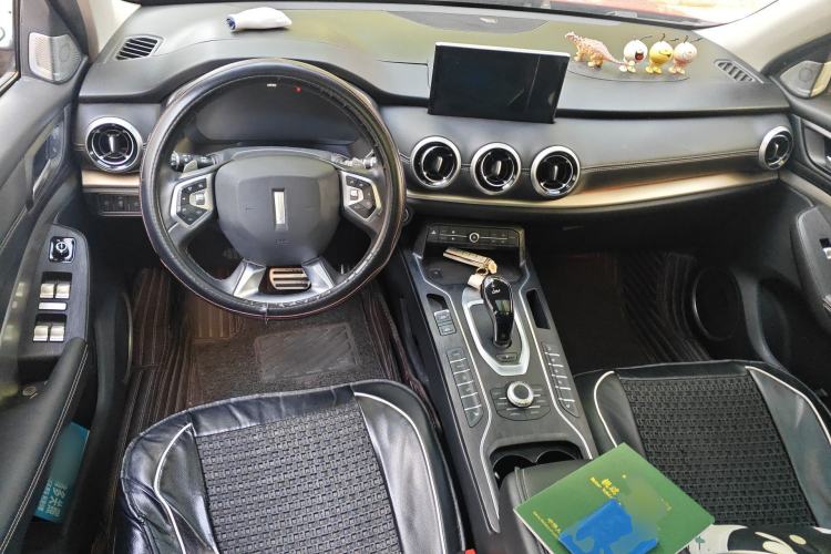 Used Wey VV6 2018 2.0T Two-Wheel-Drive Ultra-Luxury Version China V Standard Center Console