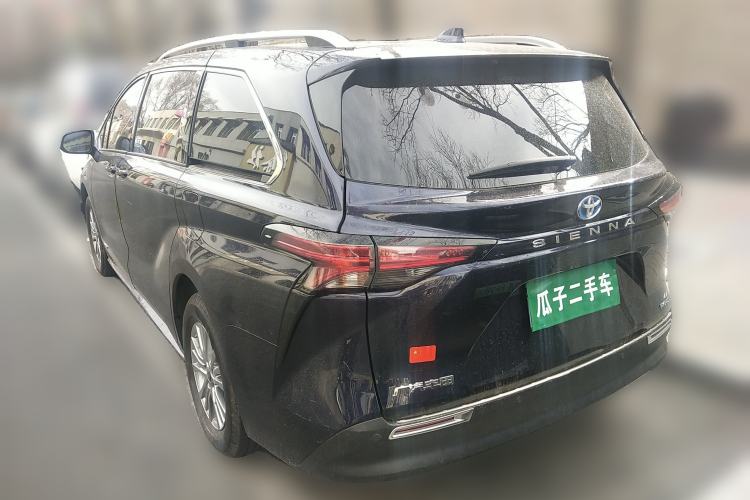 Used Toyota SIENNA 2023 2.5L Hybrid Comfort Edition