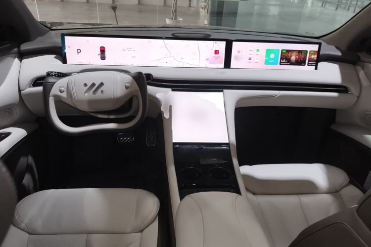 Used IM LS7 2023 90 kWh Elite Rear-Drive Version
