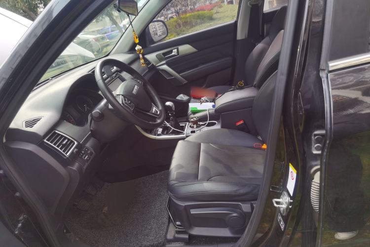 Used Haval H2 2017 Red-Label 1.5T Manual Two-Wheel Drive Luxury Model